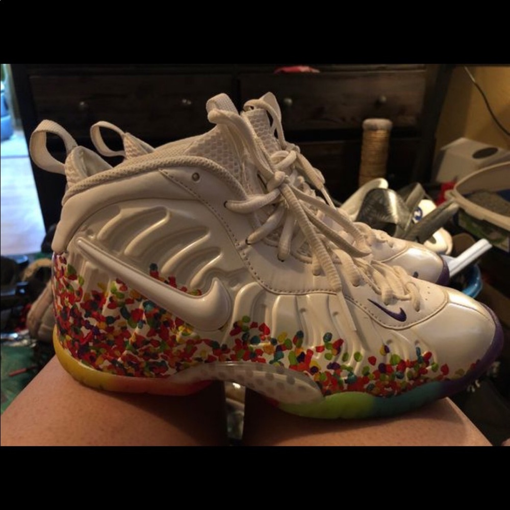 Foamposite fruity pebble’s